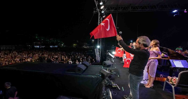 100. yıla özel İzmir Türküleri albümü çıktı