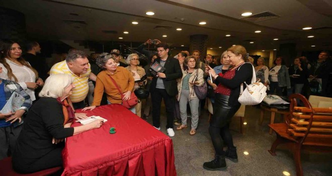 Attila İlhan Karşıyaka’da Banu Avar söyleşisi ile anıldı