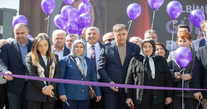 Başkan Tugay: Mücadeleyi lafta değil, gerçekte yapmak gerekir