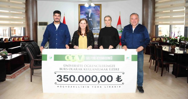 Tenis turnuvası geliri Balçovalı öğrencilere burs oldu