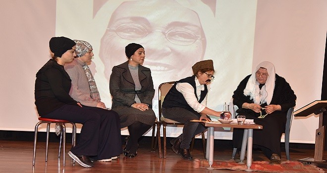 Nergiz Kur’an Kursu öğrencileri Zübeyde Hanım’ı canlandırdı