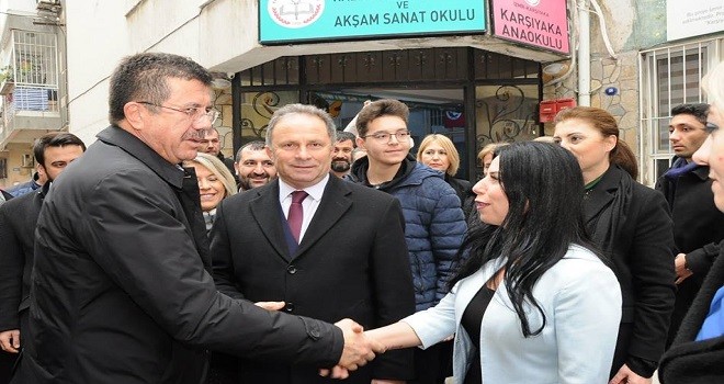 Zeybekci Karşıyaka Halk Eğitim Merkezi'ni ziyaret etti