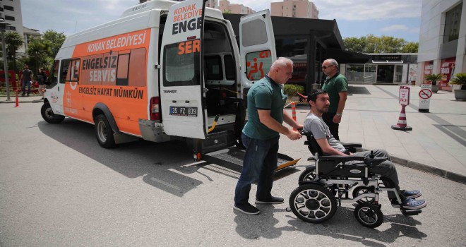 Konak’tan hayatı kolaylaştıran hizmet: Engelsiz Servis