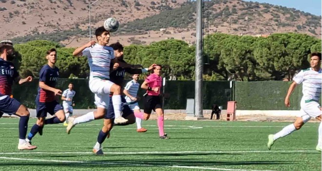 Karşıyaka, Bergama'da turladı