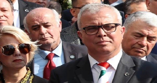 Mehmet Yıldırım: Karşıyaka'da ittifak yok. 2 ayrı aday var...