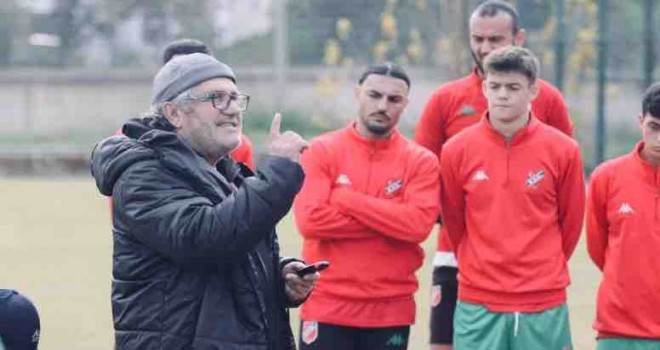 Karşıyaka ilk kez yollarını ayırdığı teknik direktörden tazminat aldı