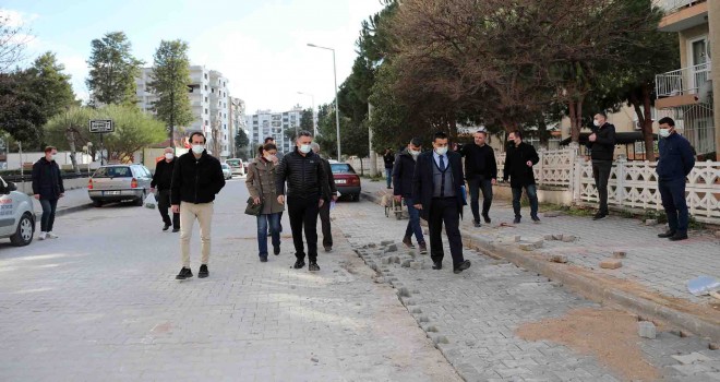 Bayraklı’da yol seferberliği