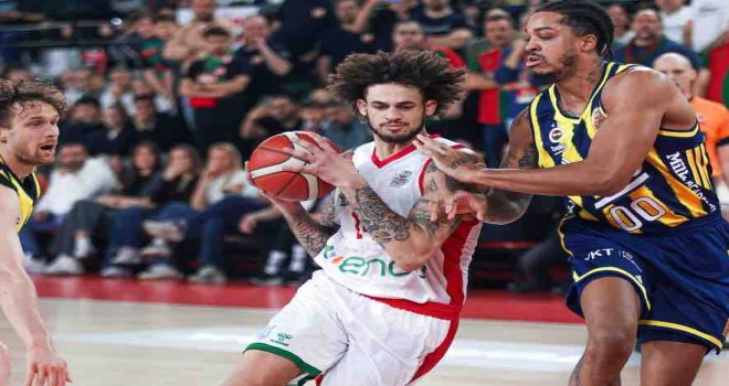 Karşıyaka, Fenerbahçe karşısında varlık gösteremedi...