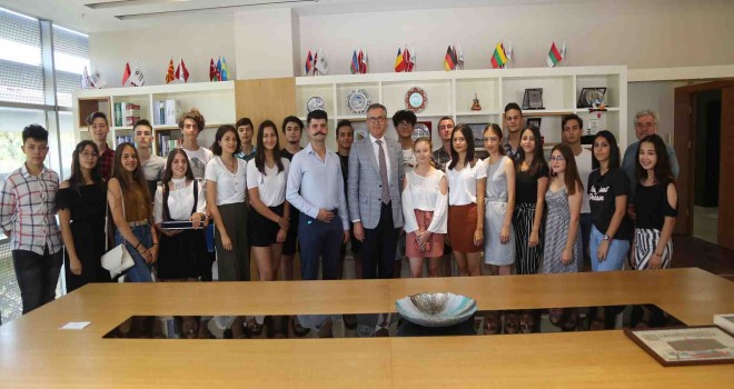 Gaziemir Belediyesi Çocuk Meclisi yola çıkıyor