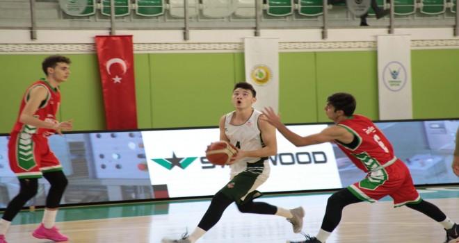 Pınar Karşıyaka'nın gençleri Ankara'da mağlup