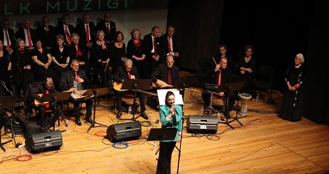 Karşıyakalı Bilge Çınarlar’dan Anadolu Türküleri Konseri