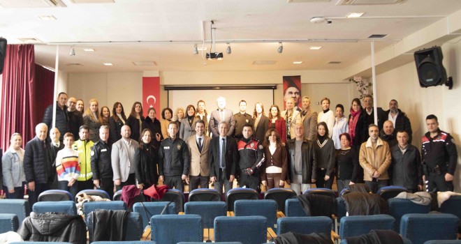 Mahallenin sorunlarını çözen toplantı