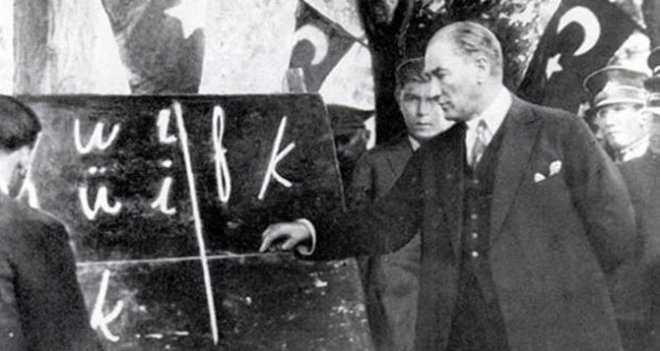 EBSOV’lu kadınlardan Başöğretmen Atatürk fotoğrafları sergisi