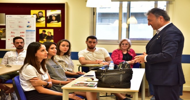 Bornova Belediyesi, kız yurdu inşaatı için ilk kazmayı vurdu