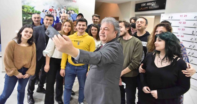 Bornova’da kendini geliştirmek isteyenlere özel atölyeler