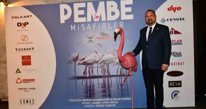 Çiğli’nin ''Pembe Misafirleri'' izleyiciyle buluştu