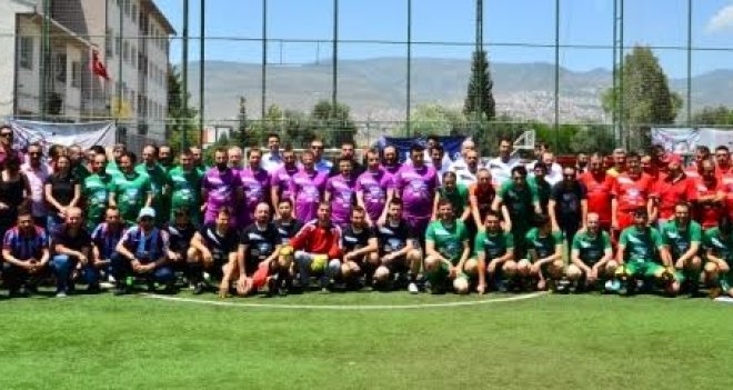 EDAKCUP Turnuvası ile 11 ilden eczacılar halı sahada buluştu