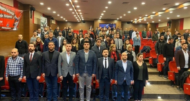 CHP Karşıyaka Gençlik Kolu başkanını seçti