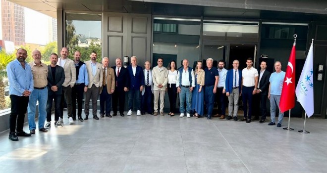 İZVAK'ta yeni yönetim görev dağılımı yapıldı