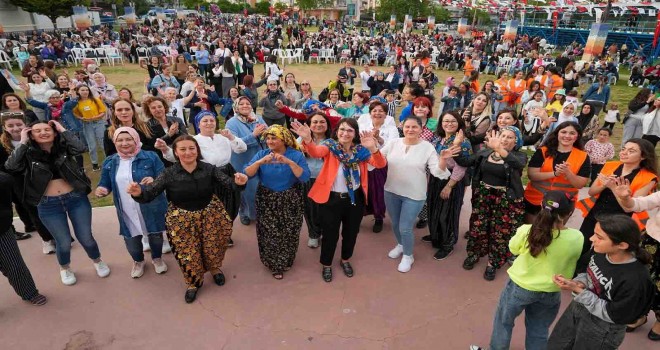Gaziemir'de kadınların şenliği var...