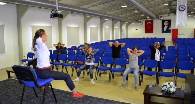 Egzersiz ve sağlık için bir tabure yeter