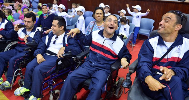 Engelleri sevgiyle aştılar