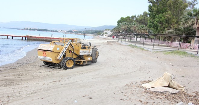 Menderes sahilleri yaza hazır