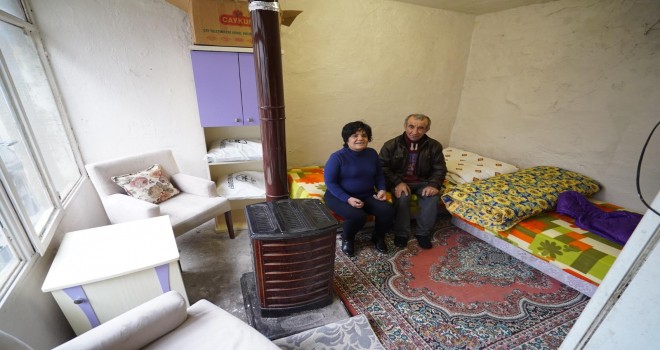 Konak Belediyesi engelli çiftin yüzünü güldürdü