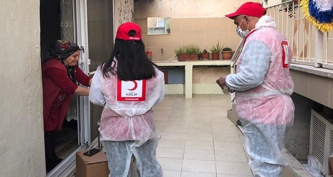 Türk Kızılay Karşıyaka Şubesi 7/24 görevde...