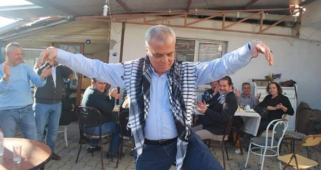 Sancaklı Mehmet Yıldırım'ı bağrına bastı