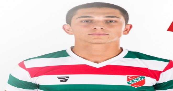 Karşıyaka'da Burak Karapınar kiralık gitti...