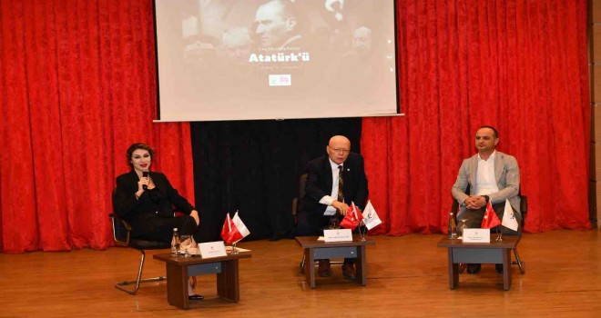 Çiğli’de ''Önce İnsan ve Bir Dahi Atatürk'' belgesel gösterimine büyük ilgi