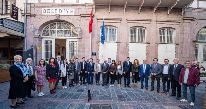 Başkan Soyer, Kent Konseyi’nin yeni yönetim kurulunu ağırladı