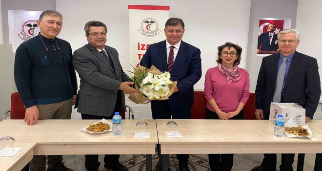 Cemil Tugay, İzmir Tabip Odası'nı ziyaret etti