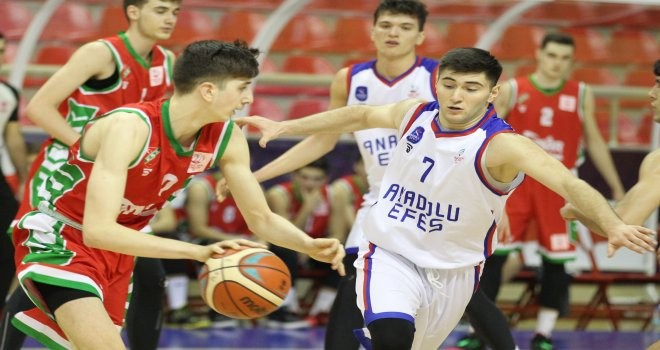 Pınar Karşıyaka'nın gençleri final grubuna kalamadı