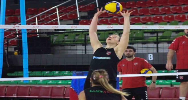 Endo Karşıyaka İstanbul deplasmanında