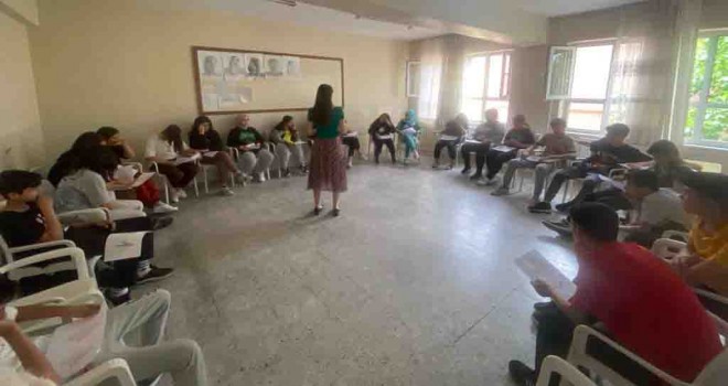 Sınava girecek Gaziemirli öğrencilere özel destek