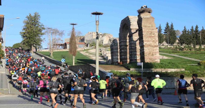 Efes Ultra Maratonu koşuldu