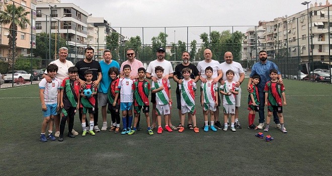 Bostanlıspor’da babalar ile kıran kırana maç...