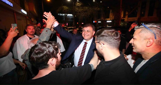 İzmir Büyükşehir Belediye Başkanı Cemil Tugay