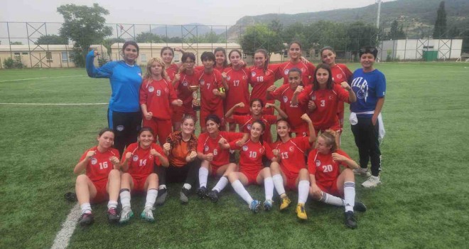 İzmir'de bayram coşkusu sporla başladı