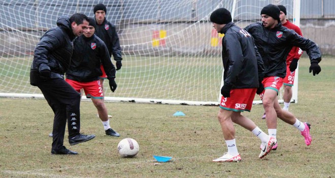 Kaf Kaf, Elazığ deplasmanında