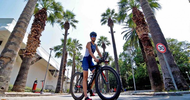 Demir Lady İtalya’dan madalyayla döndü