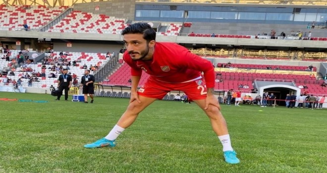 Karşıyaka'da ayrılık