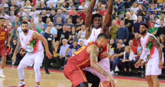 Adem Bona kalmak istiyor...