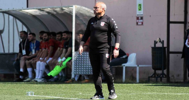 Sözeri: Oyuncularımız büyük bir aile olduklarını gösteriyorlar