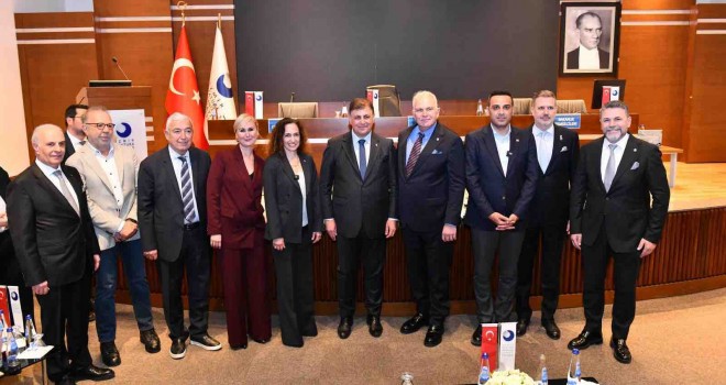 Tugay ve Ünsal İAOSB'de iş insanlarıyla bir araya geldi