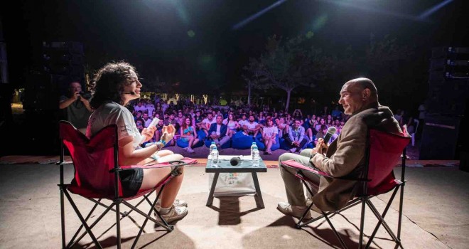 Başkan Soyer'den gençlere: Siyasetten uzak durmayın