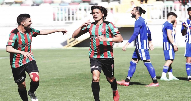 Karşıyaka'da ayrılık