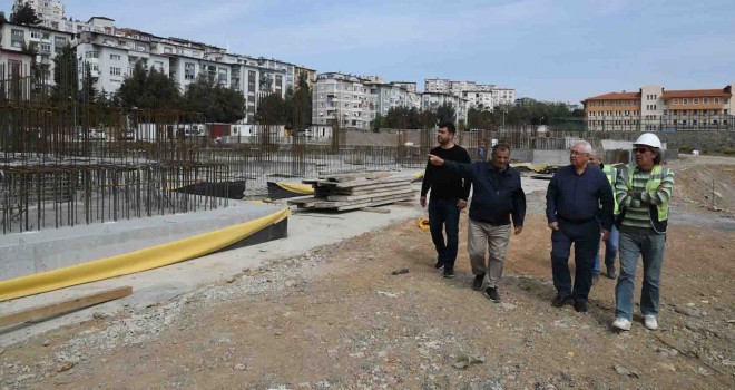 Başkan Selvitopu, Atatürk Gençlik ve Spor Merkezi inşaatını inceledi
